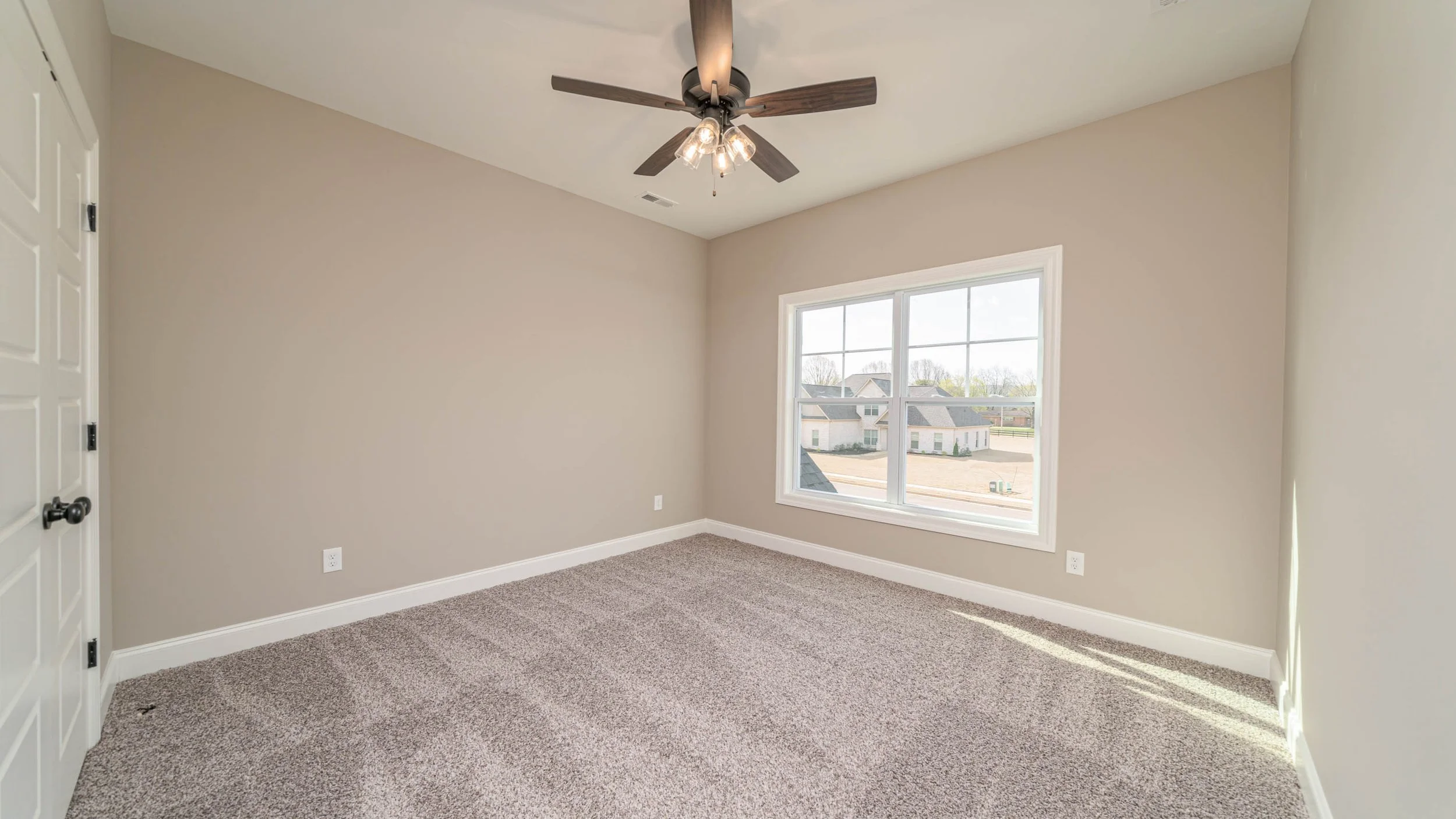 205 Midland Dr-27.jpg