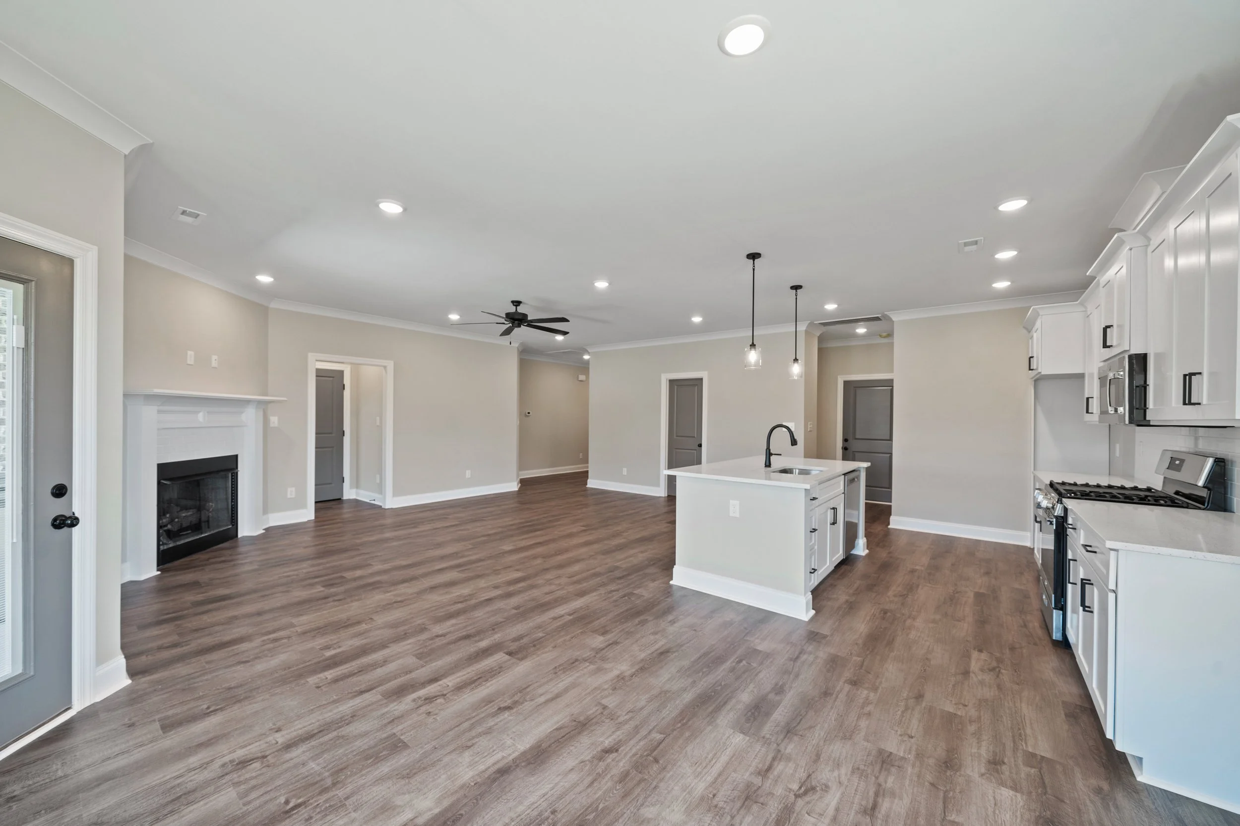 143 Old Forest Rd-10.jpg