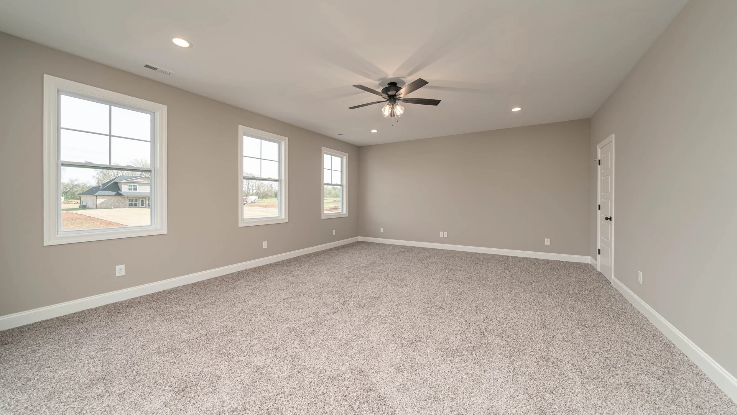 205 Midland Dr-25.jpg