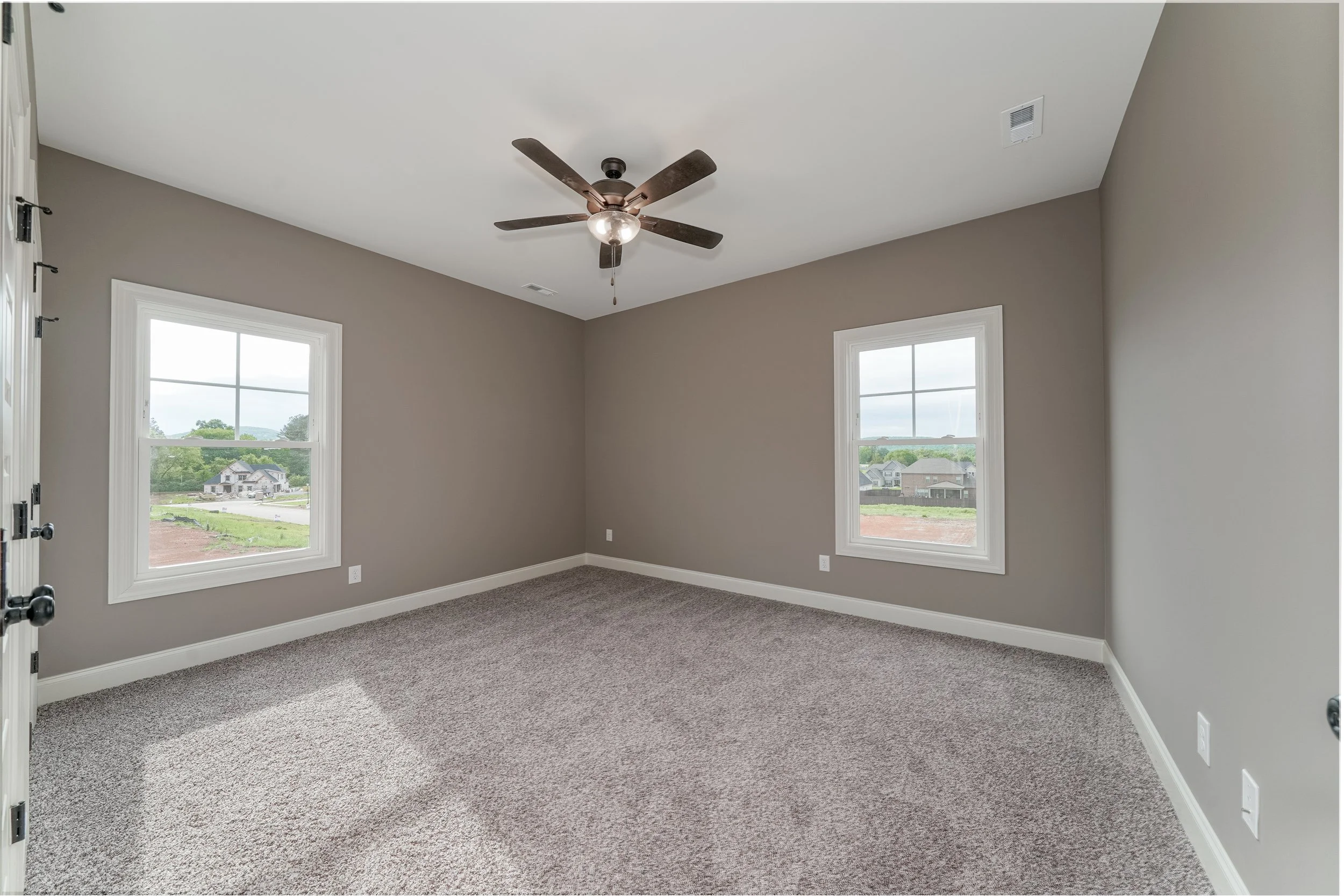 223 Oakland View-21.jpg