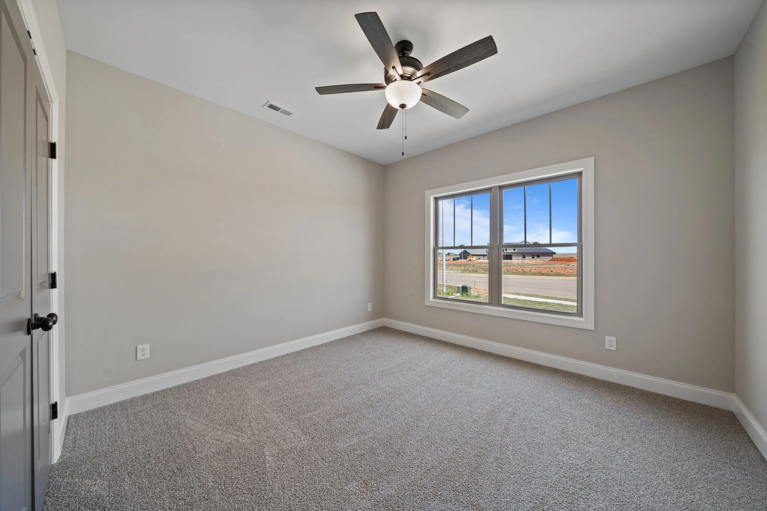 143 Old Forest Rd-23.jpg