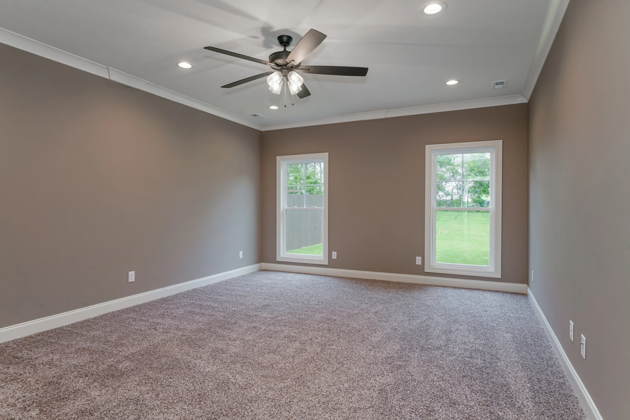 223 Oakland View-8.jpg