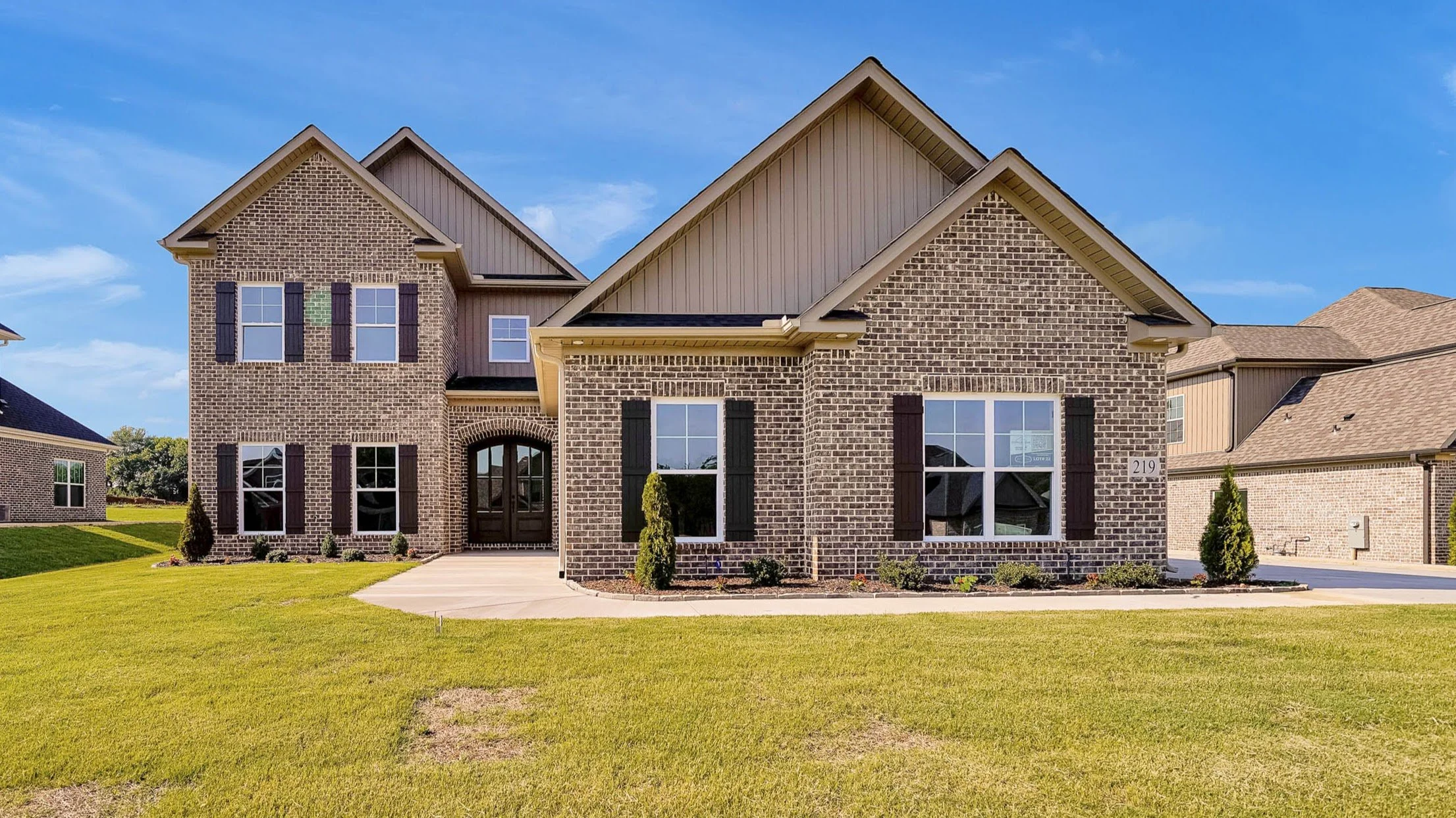 219 Midland Dr-23.jpg