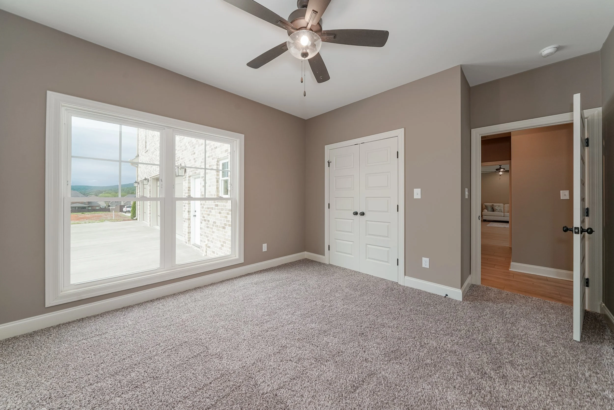 223 Oakland View-14.jpg