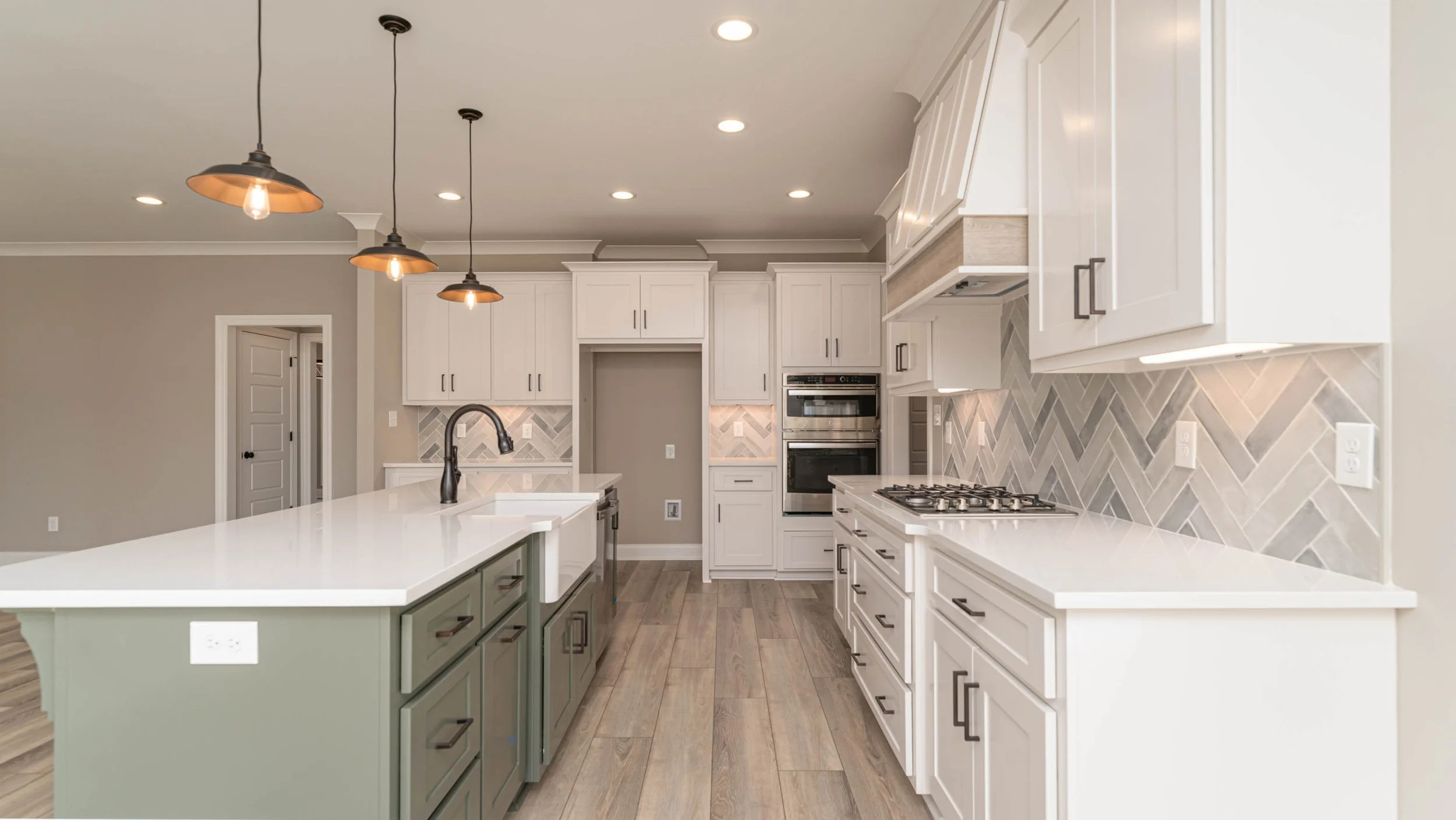 205 Midland Dr-11.jpg