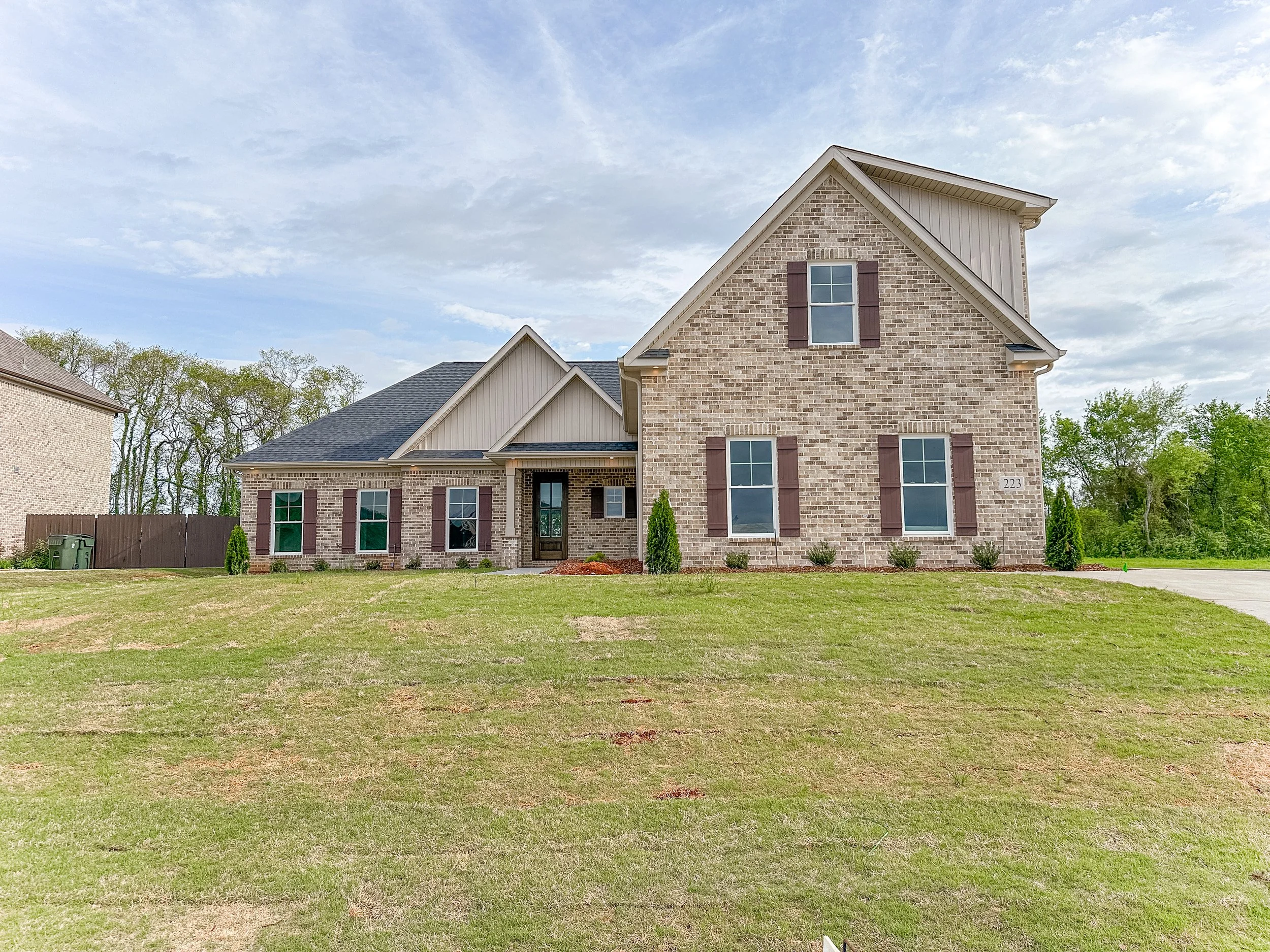 223 Oakland View-26.jpg