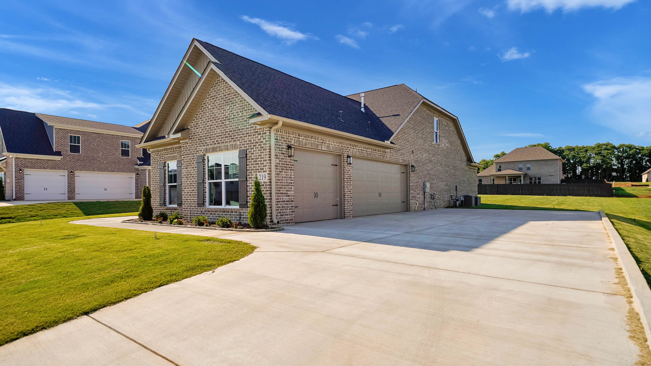 219 Midland Dr-24.jpg