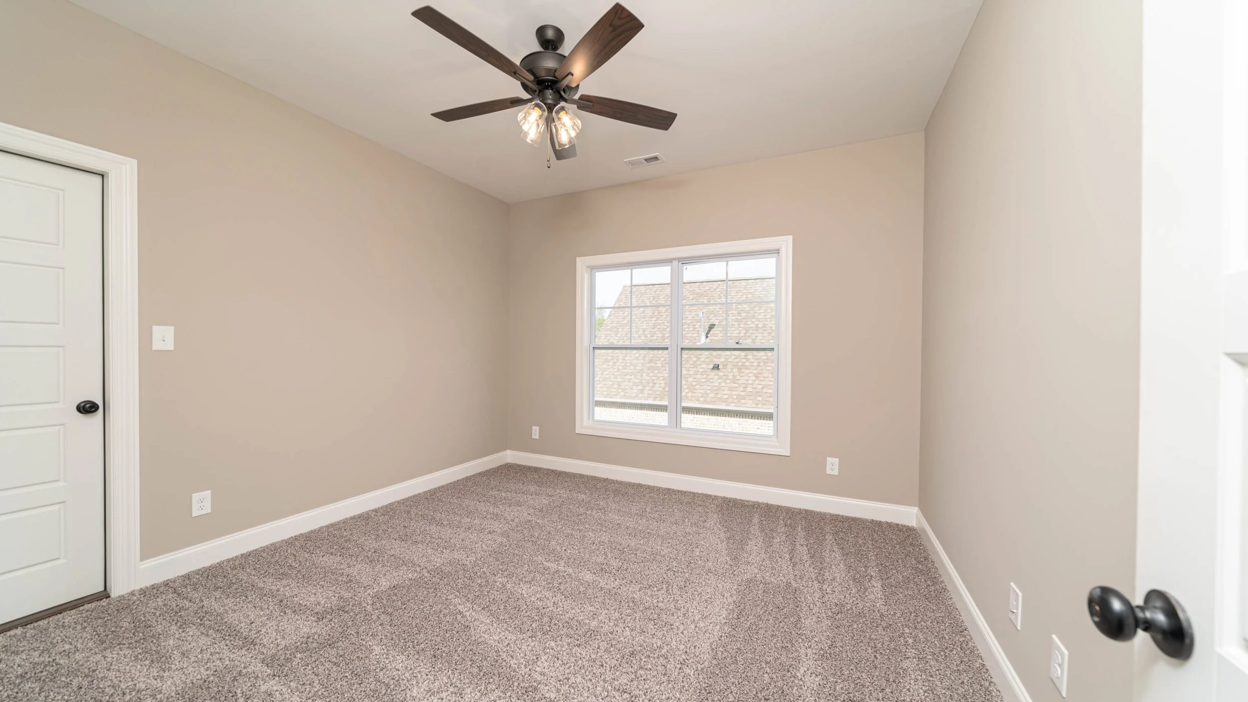 205 Midland Dr-28.jpg
