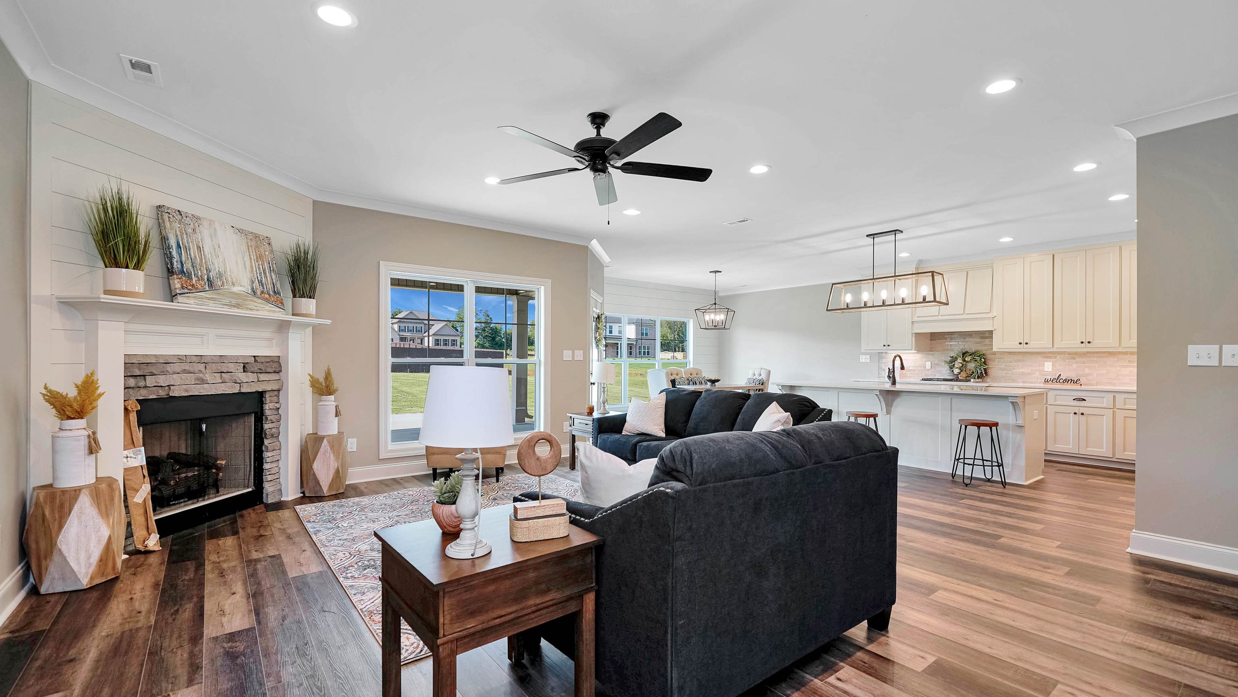 219 Midland Dr-4.jpg
