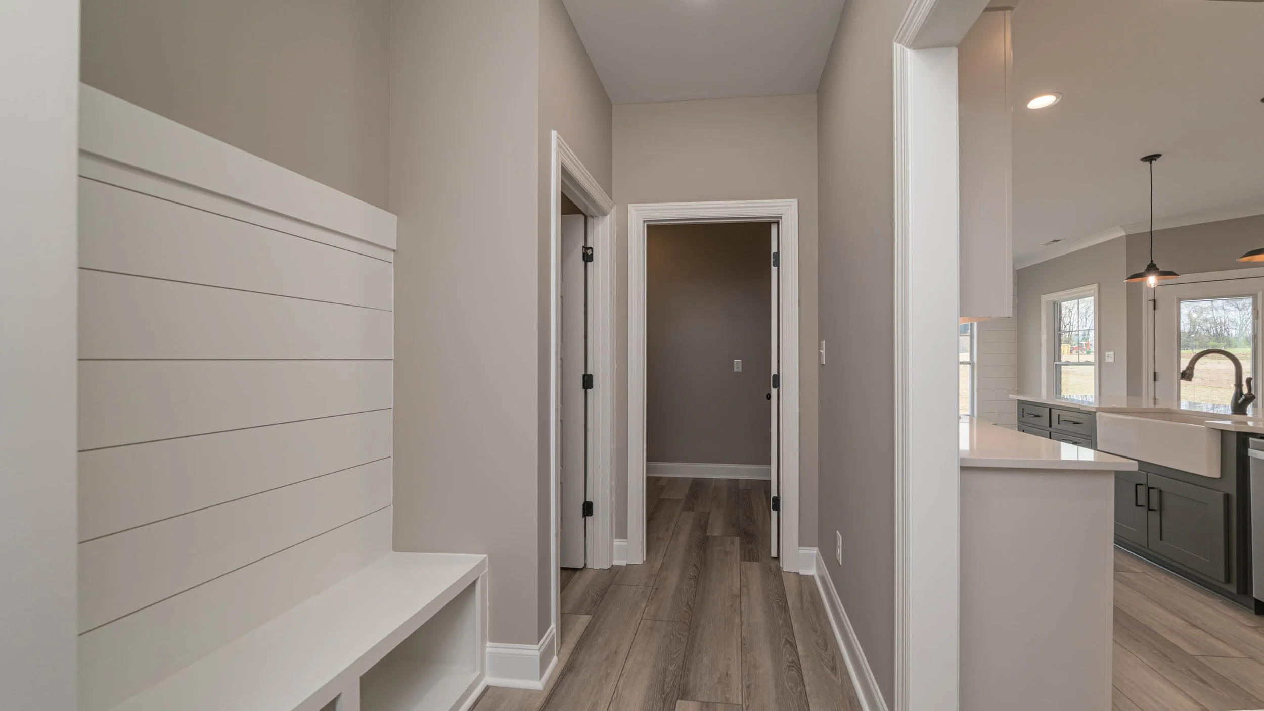 205 Midland Dr-15.jpg