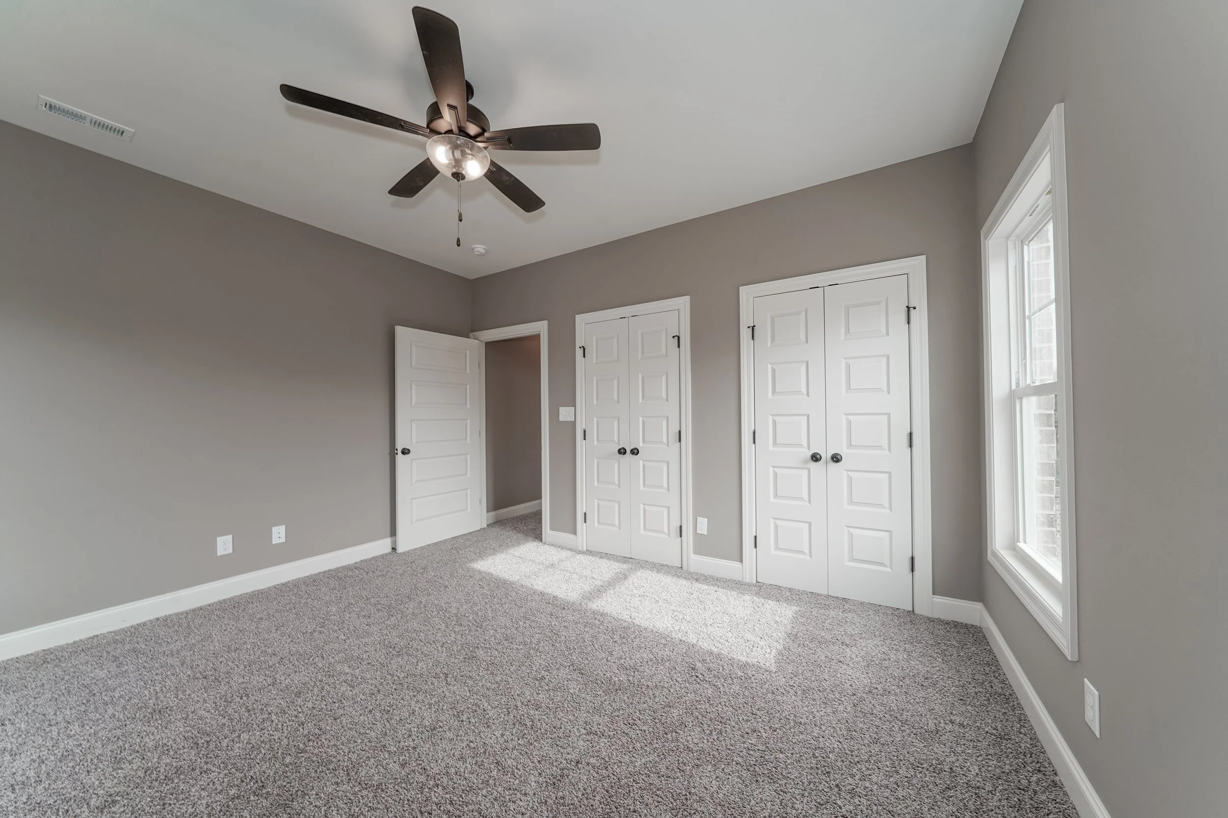 223 Oakland View-22.jpg