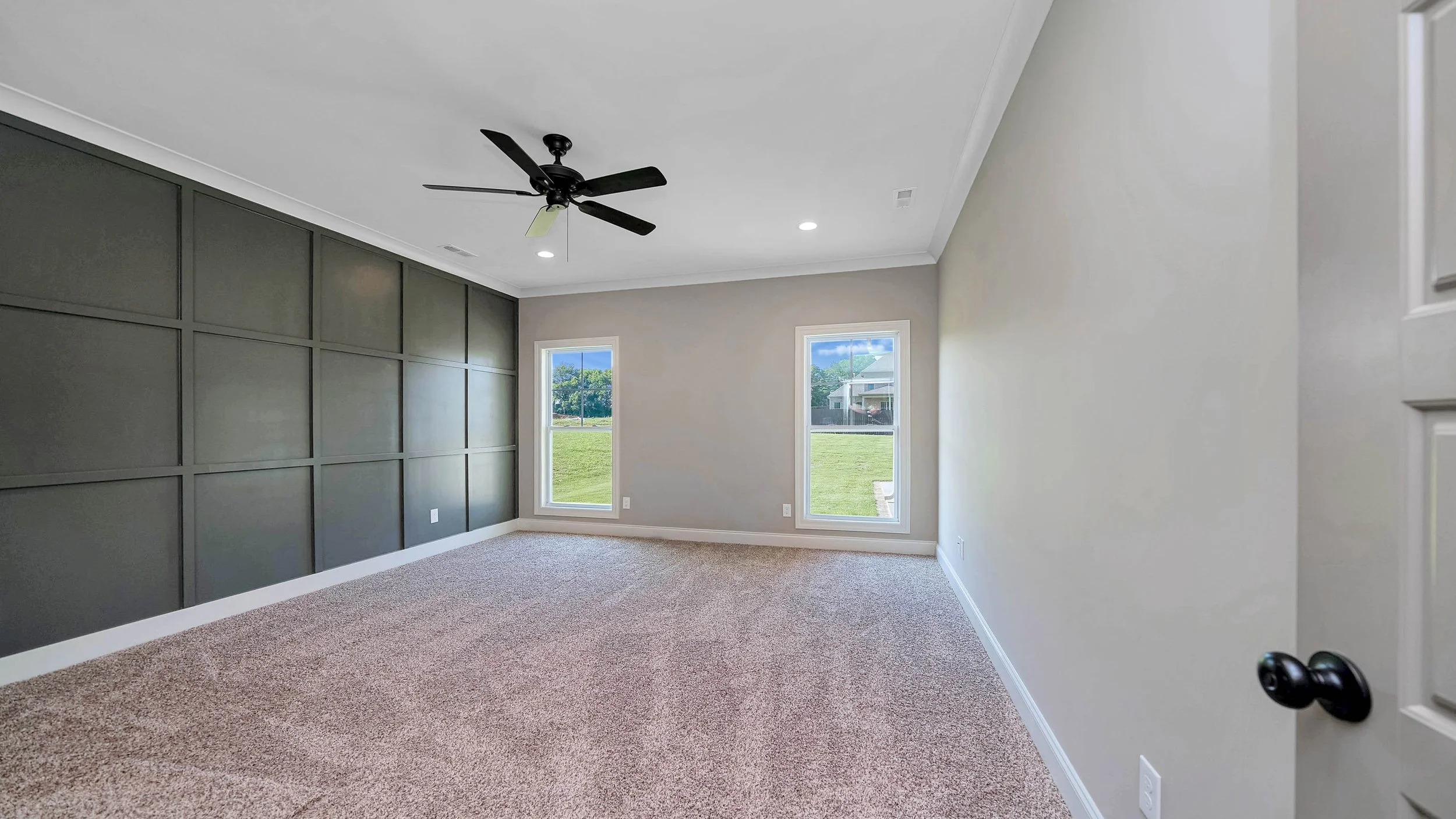 219 Midland Dr-11.jpg