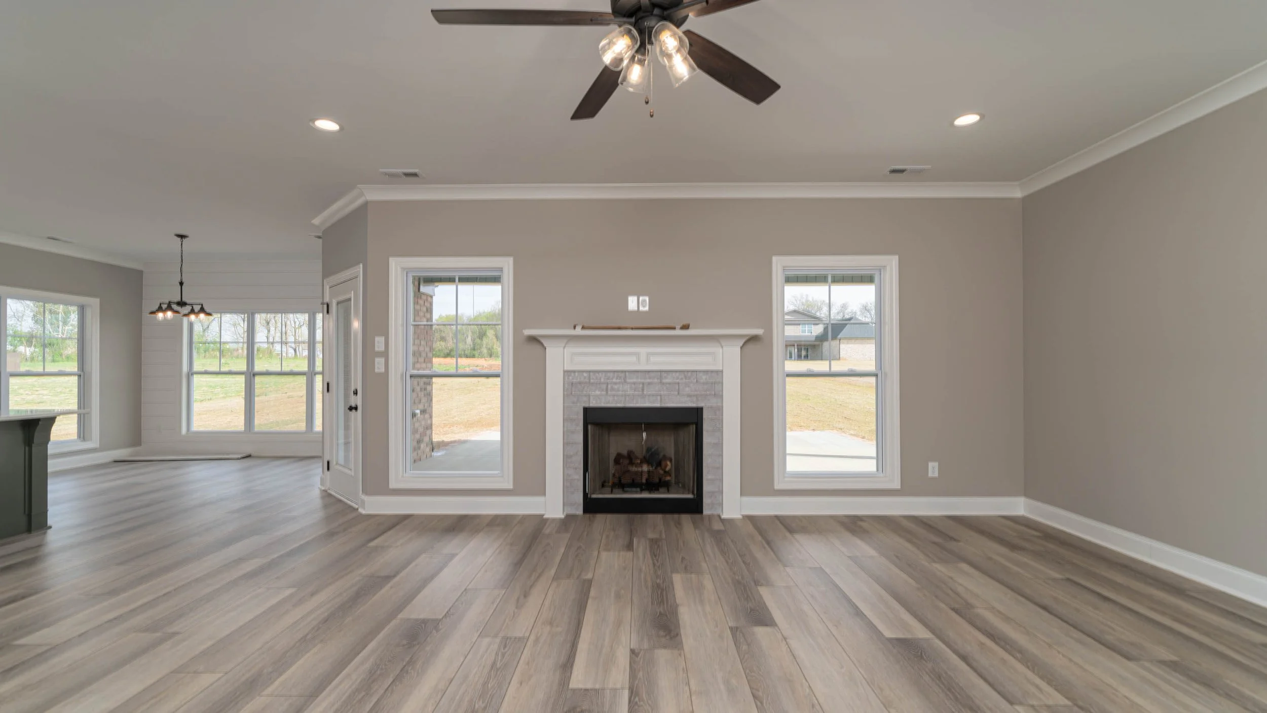 205 Midland Dr-7.jpg