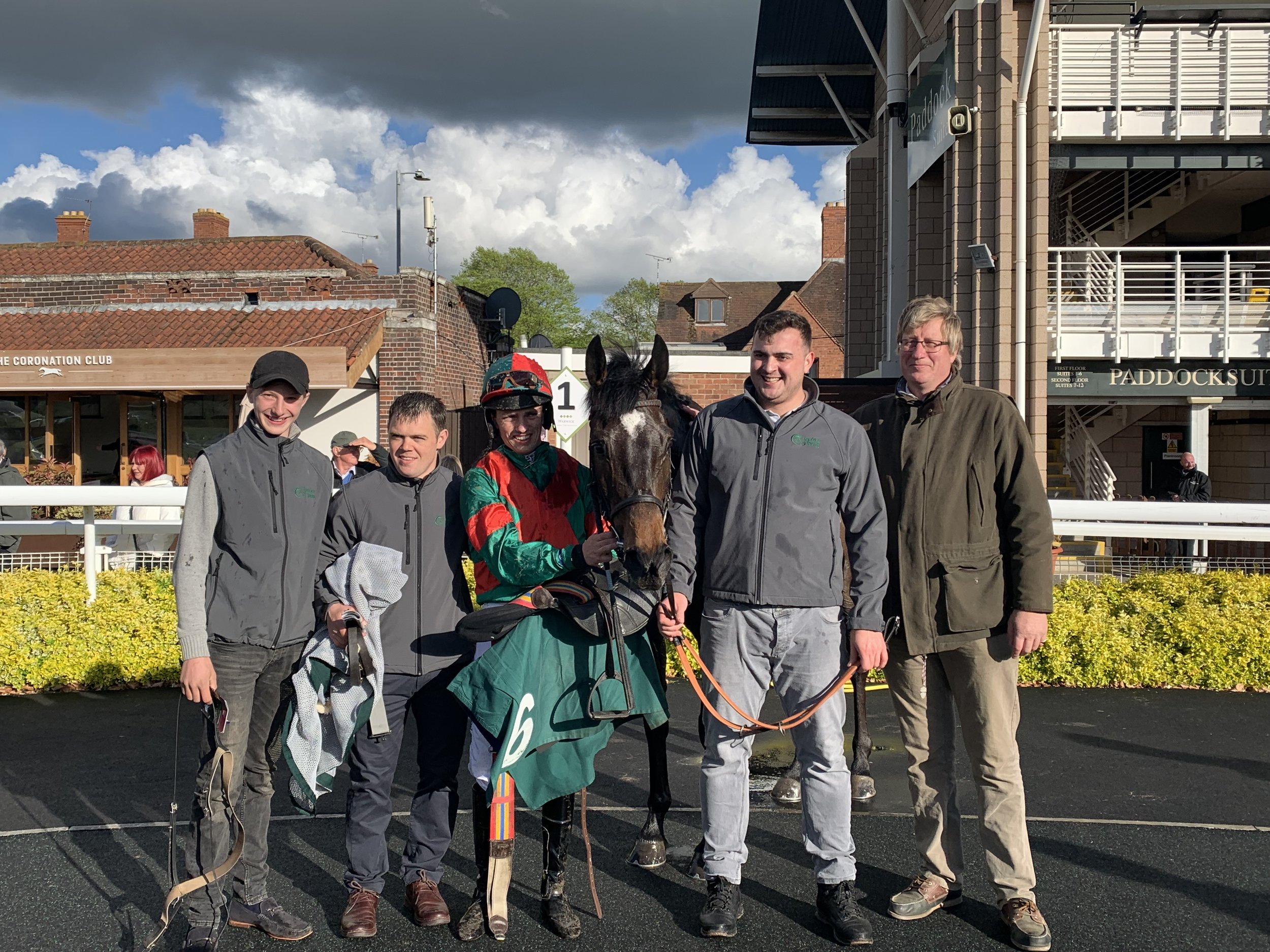 Stoner’s Choice wins Div 2 of the bumper at Warwick