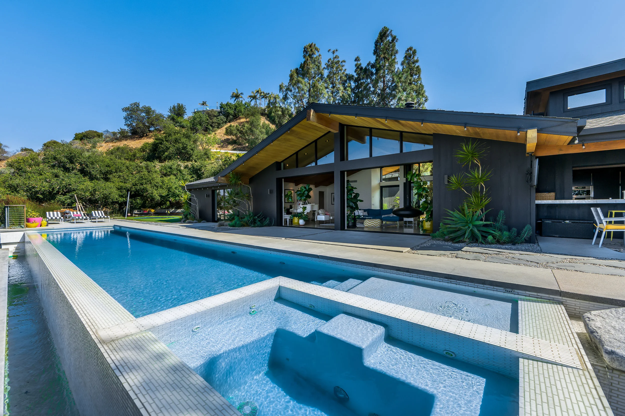 Studio City - 17.jpg