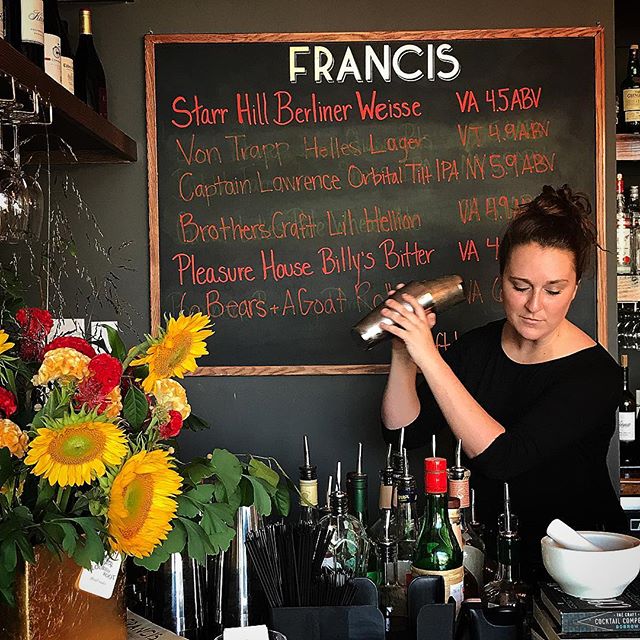 Friday Francis flowers!  Thanks @flourishroot!  It&rsquo;s going to be a gorgeous weekend. Spend it with Jenny and Maya at #francisbarsperryville #friyay #barfrancisfridays #thorntonrivergrille #flourishrootflorals #sperryvilleva