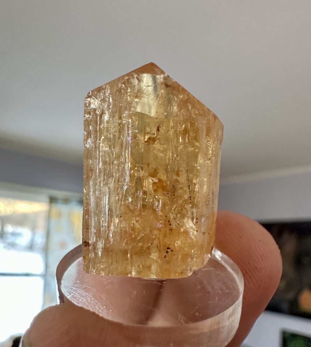 Topaze Impériale Brute Naturelle 7.38 Carats - Ouro Preto, Brésil - Neuf Avec étiquette