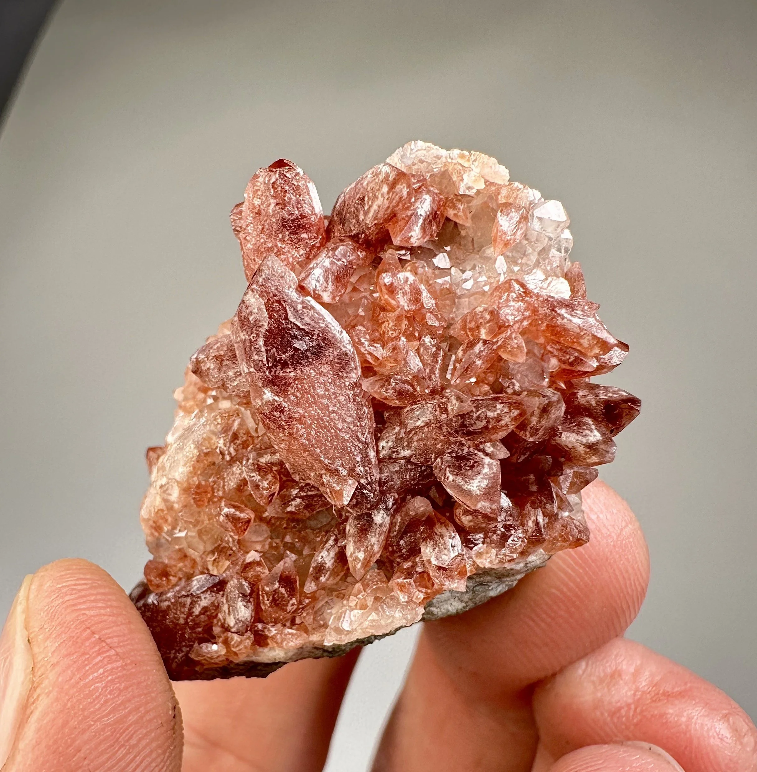 Rhodochrosite on Quartz, Lima, Peru