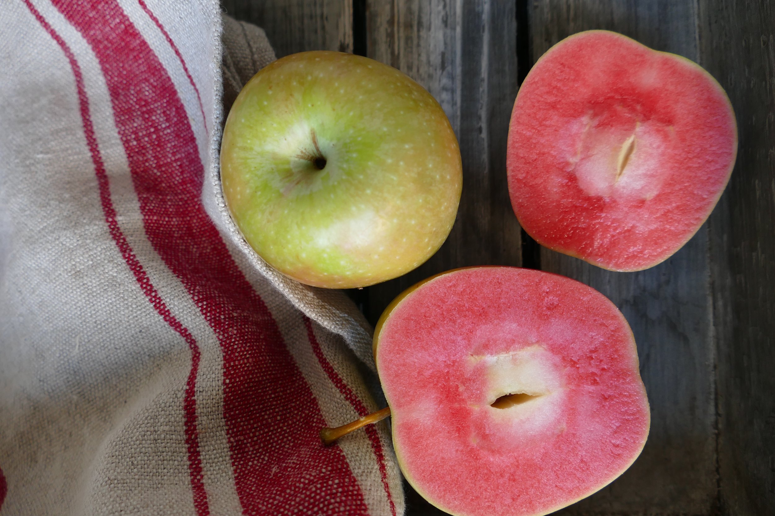 Mountain Rose Apples