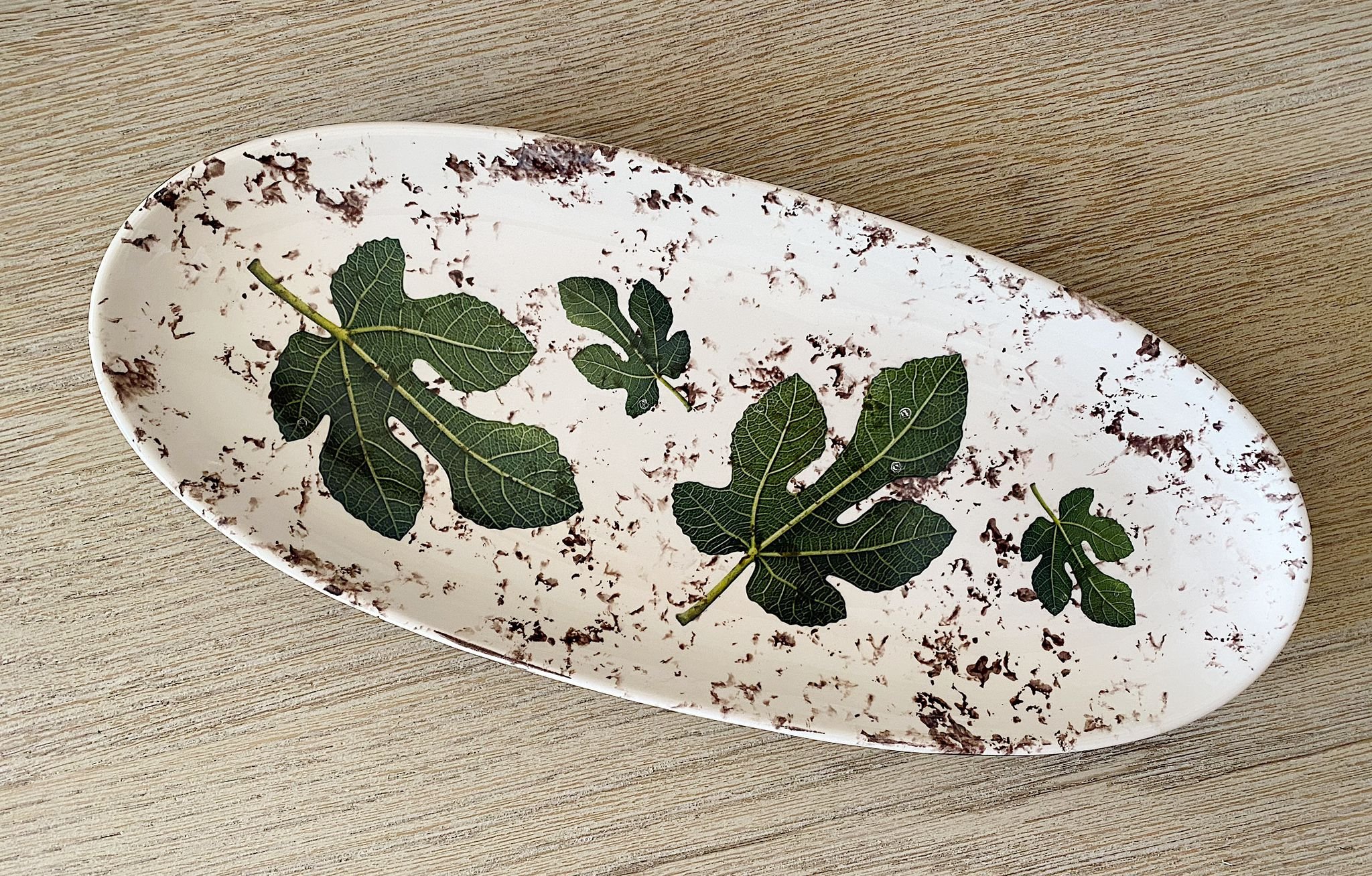 Fig Leaf Ceramic Large Oval