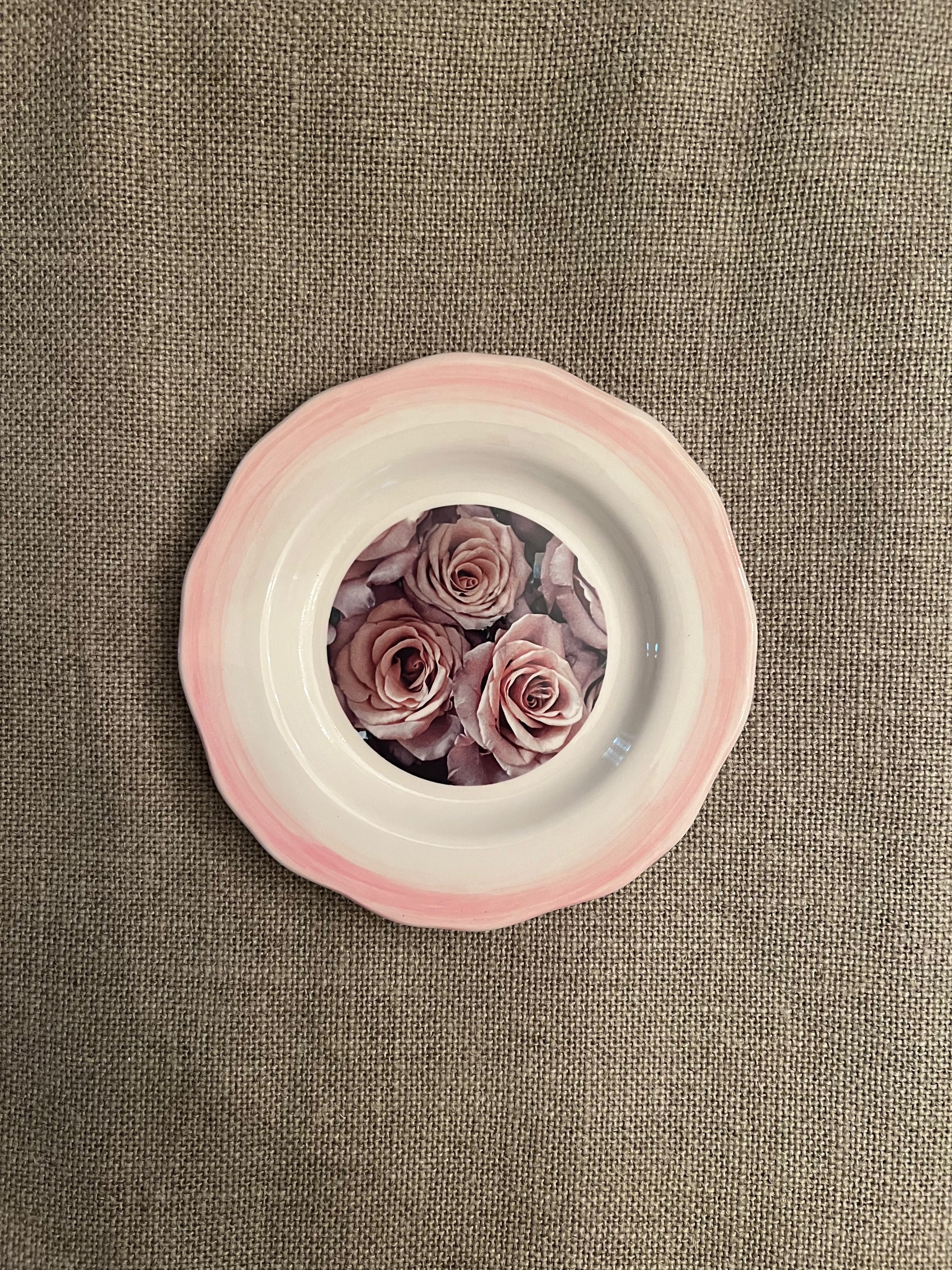 Heirloom Roses Circle Ceramic Petite Dish