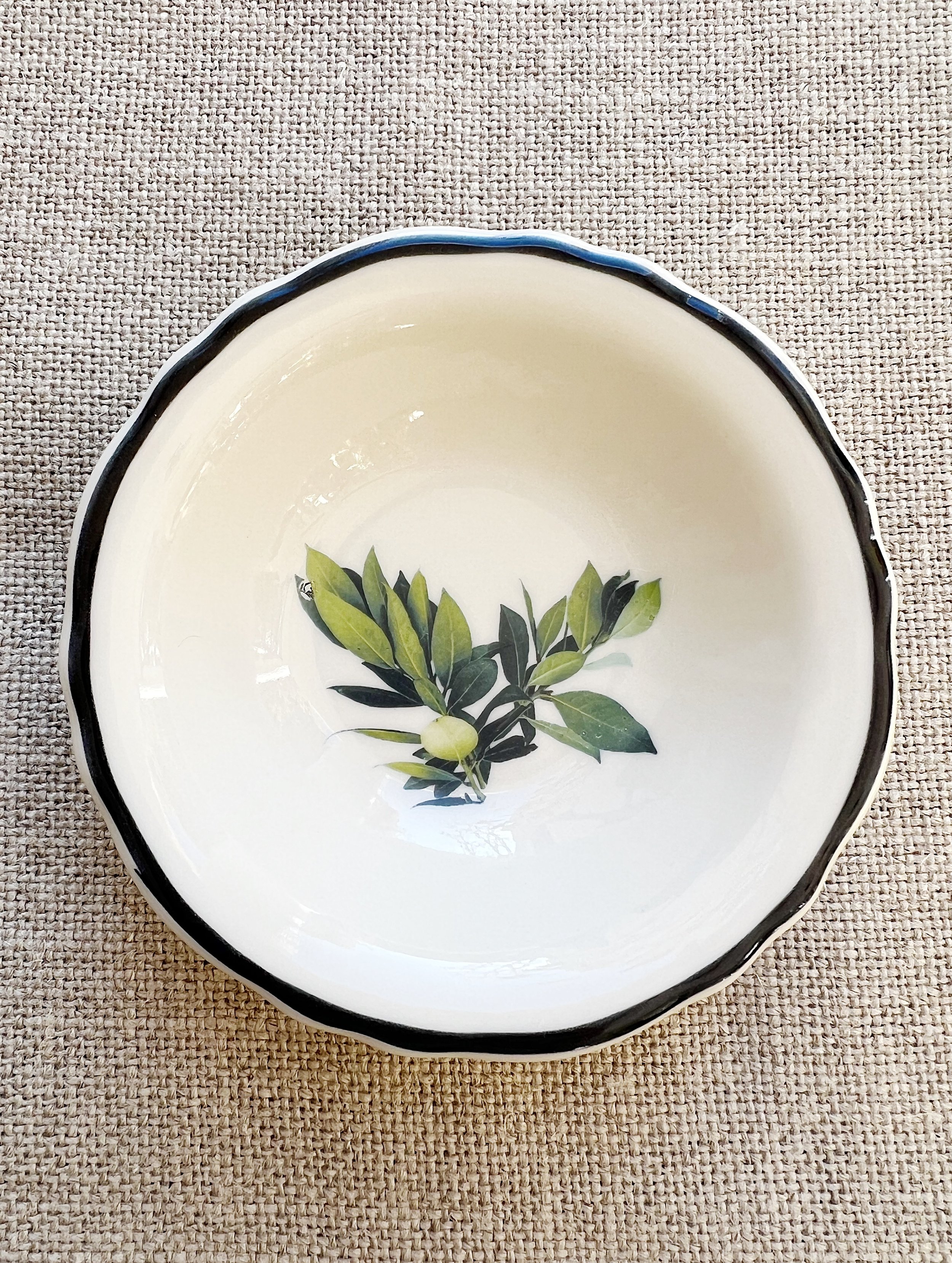 Vintage Bay Leaf Ceramic Small Dish