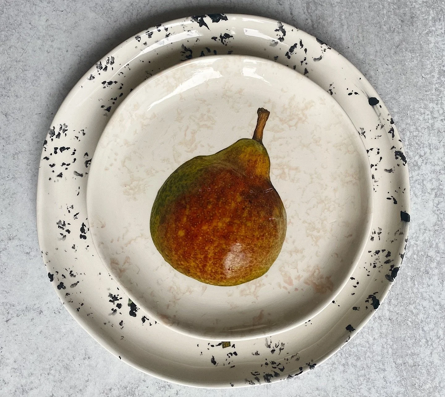 Fall Memories

Capturing fall tones, nature and produce always puts me in a good mood. Looking back on some images and ceramics I made during the fall season. While fall signals the arrival of the end of the year coming soon there is still so much to