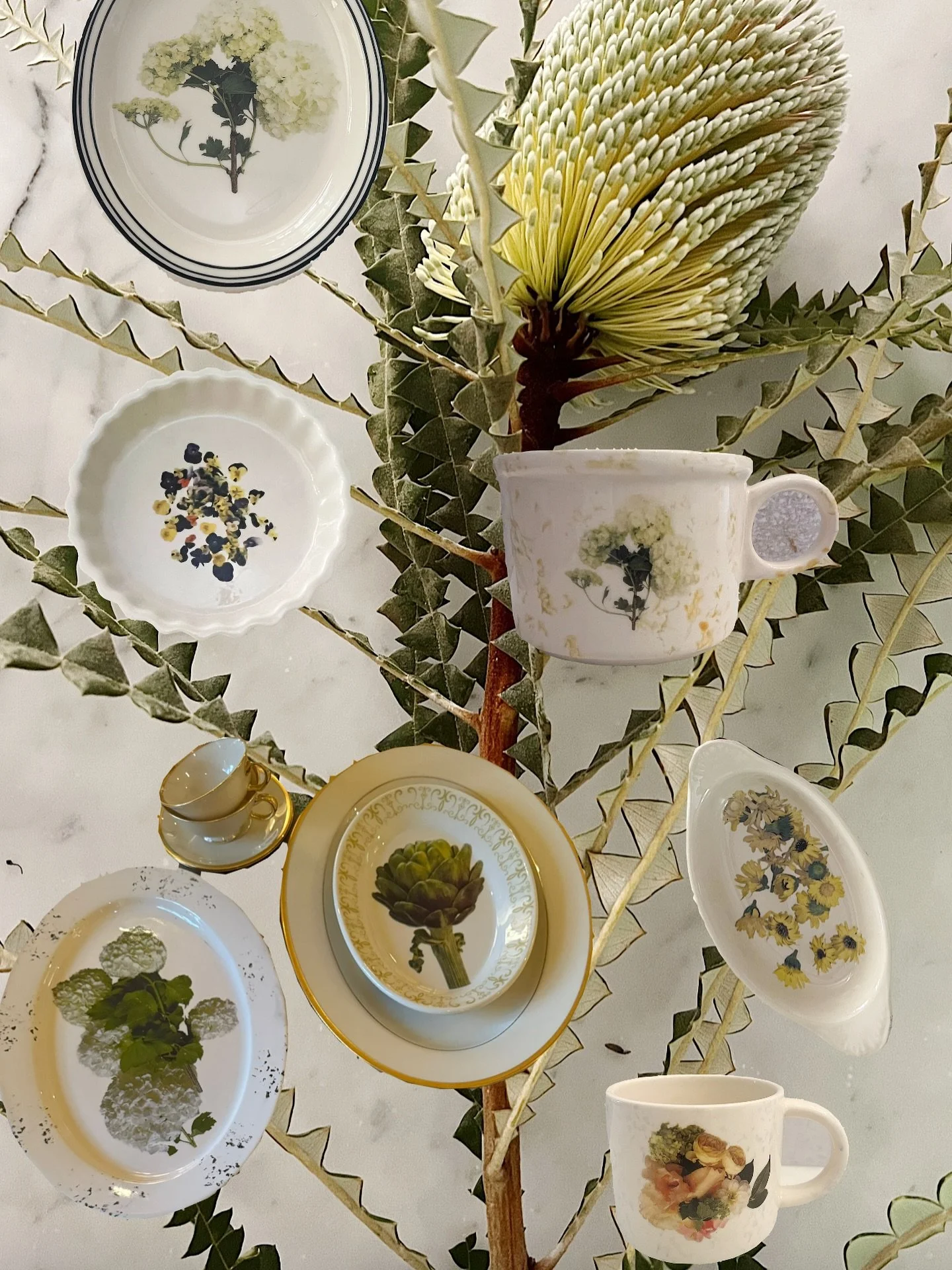 Holiday Selection

𝒮𝒾𝓂𝓅𝓁𝑒 𝒮𝓊𝓃𝒹𝒶𝓎𝓈
Deep diving on dishes for the coming week and holiday planning. Planning meals is fun but setting the table is the best. Love mix and matching dishes and using small vessels for salt and pepper or sauces