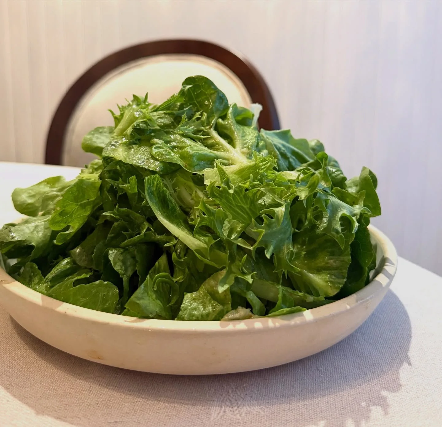 Insalata Verde

My favorite simple salad from @viacarota. Missing two greens I struggled to find but still delicious. The perfect start, middle or end to a meal. 
.
.
.
#salad #greens #newyork #restaurant #italian