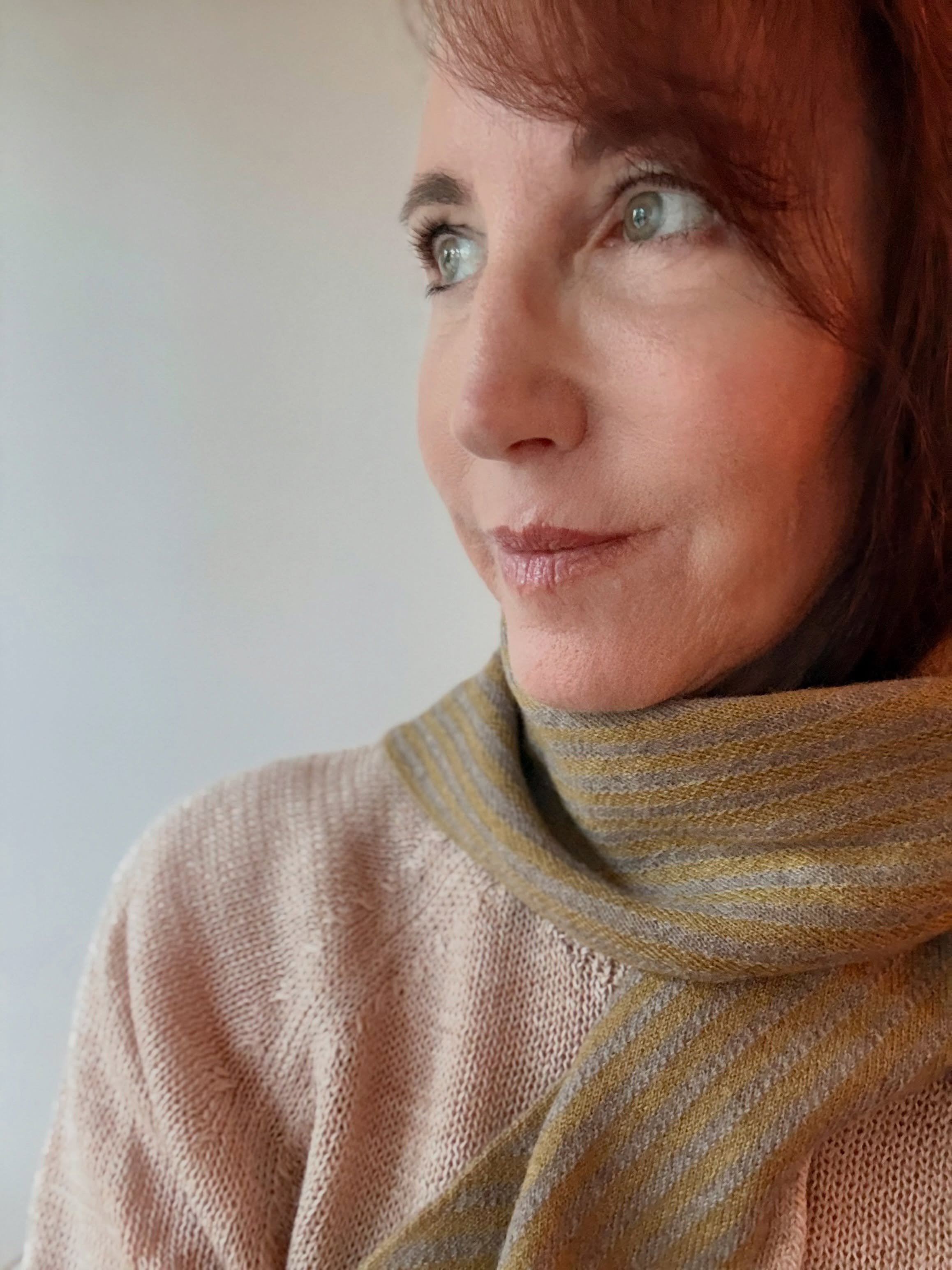 Scarf Season 

I&rsquo;ve always loved scarves. To me, they&rsquo;re a form of expression and the finishing touch that can change the feeling of an entire outfit. 

I love that they add color, pattern, and texture to an outfit and all the different w