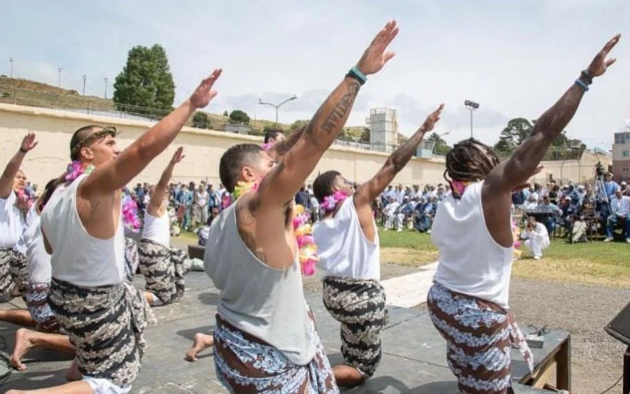 Nā Lei Hulu I Ka Wēkiu: I MUA - Hula in Unusual Places
