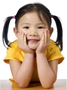 Child looking; language development at Canto Speech Therapy Online