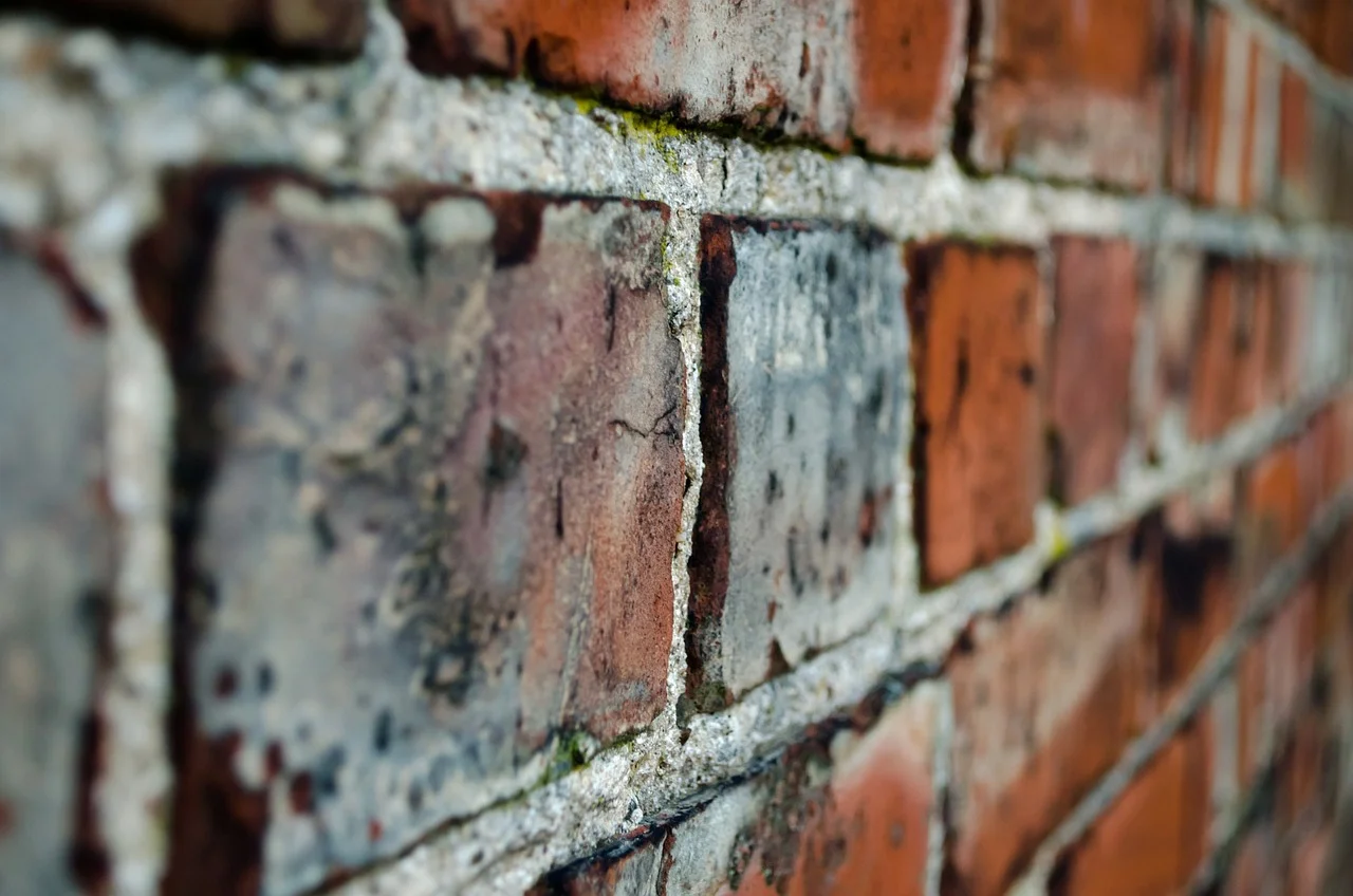 brick-82918_1280.jpg