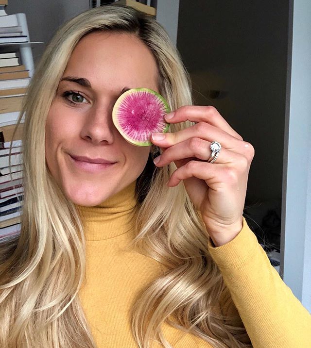 You know you&rsquo;re at the height of desperation during the last months of Winter - when a simple bright vegetable, like a watermelon radish, puts a BIG smile on your face ✨ ⠀⠀⠀⠀⠀⠀⠀⠀⠀
And I&rsquo;ve discussed my obsession with radishes &lt;the bite