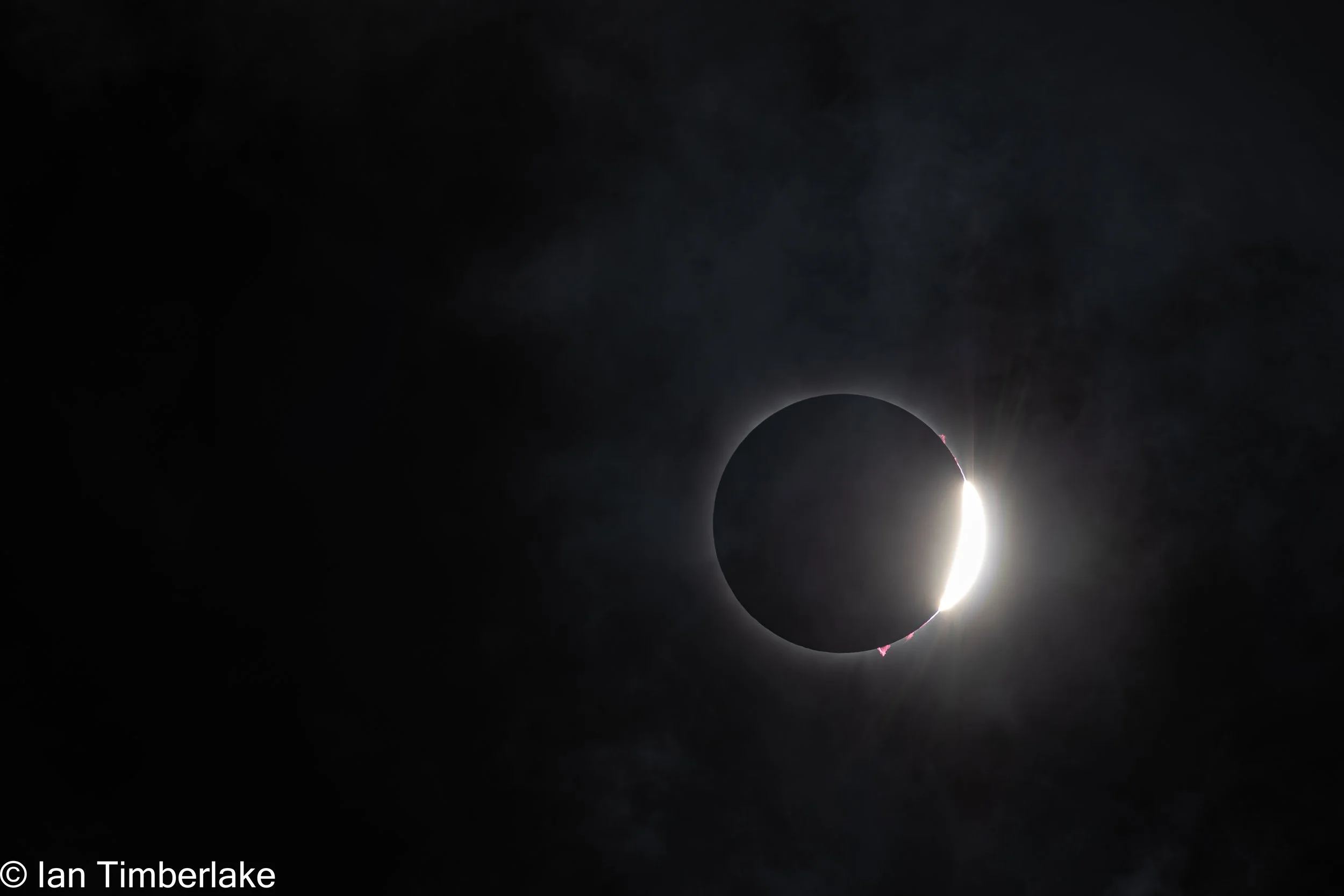 Totality_Diamond_Ring_Clouds.jpg
