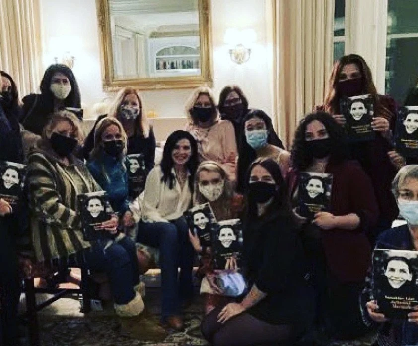 Julianna Margulies at her book group for SUNSHINE GIRL