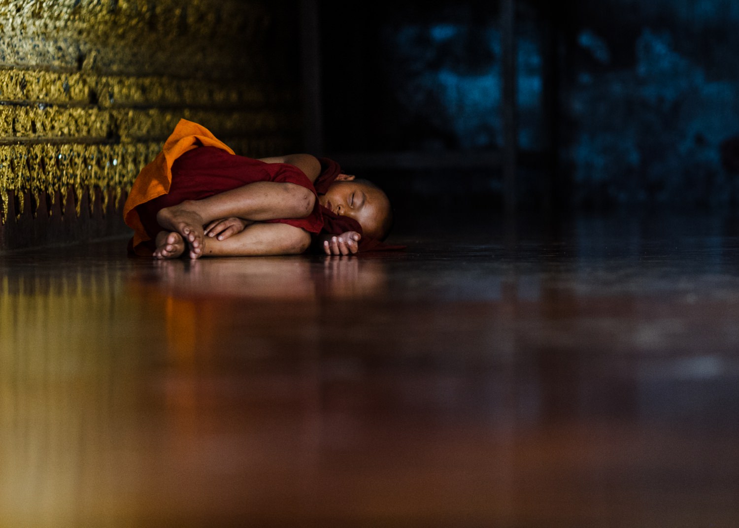 burma-myanmar-monk-travel-photographer-cameron-zegers.jpg