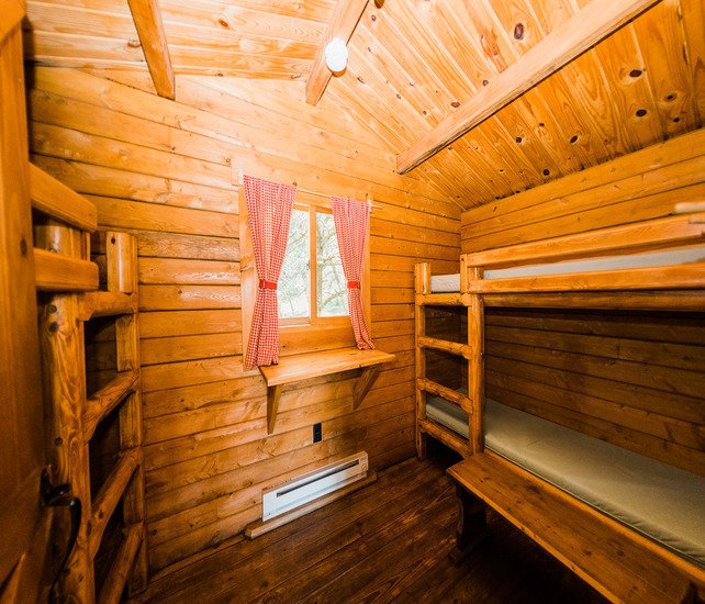 One-Bedroom-Cabin-642x550-6.jpg