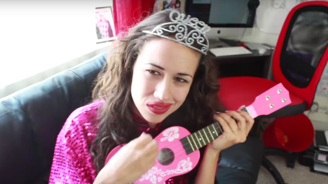 mirandasings.png
