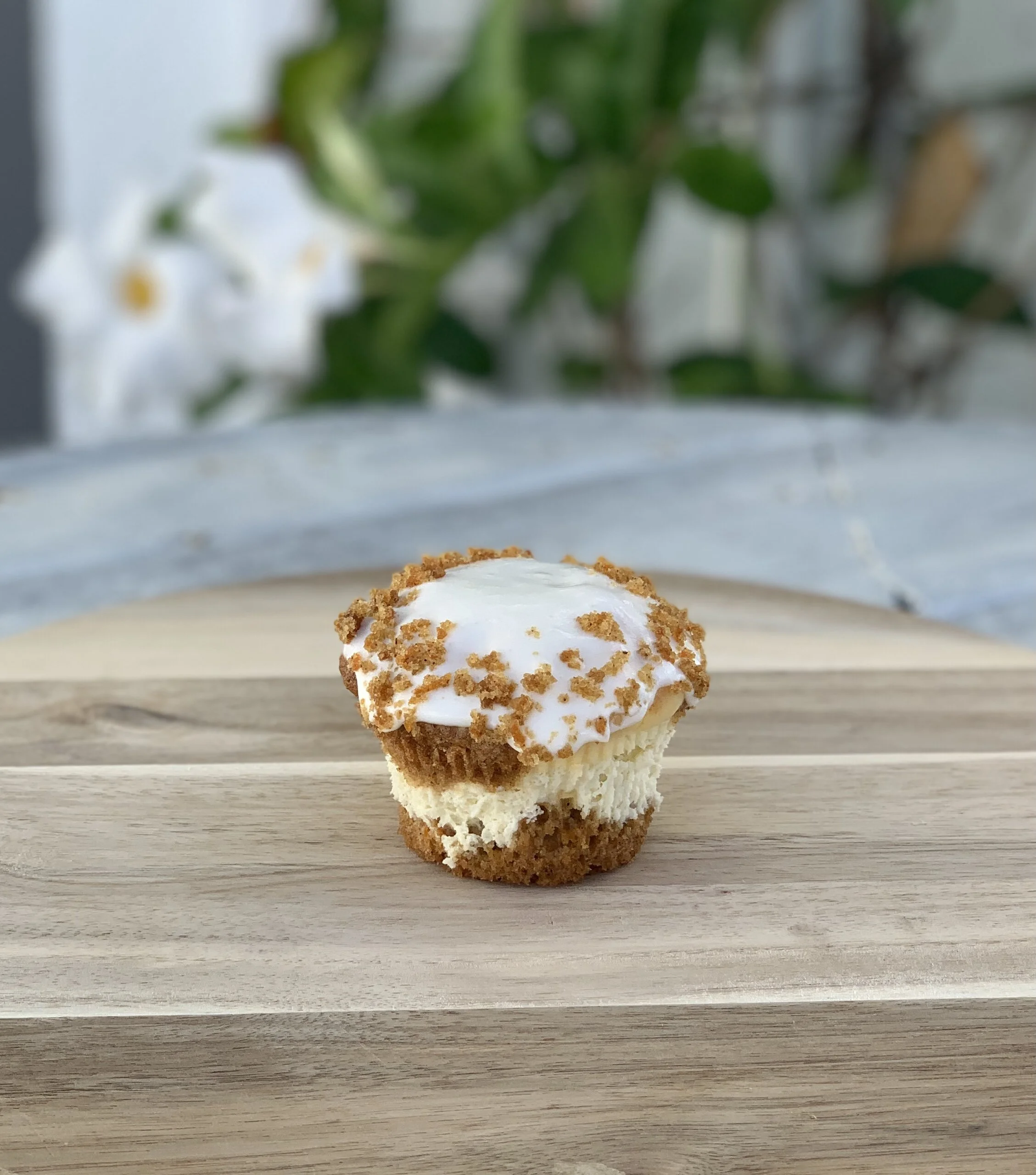 Carrot Cake Cheesecake Pie Bite