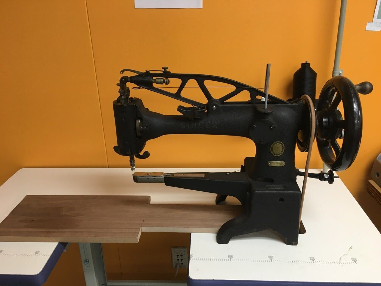 Tool-Craft Singer 29K71 Cobbler Cylinder Arm Sewing Machine — Maker Works