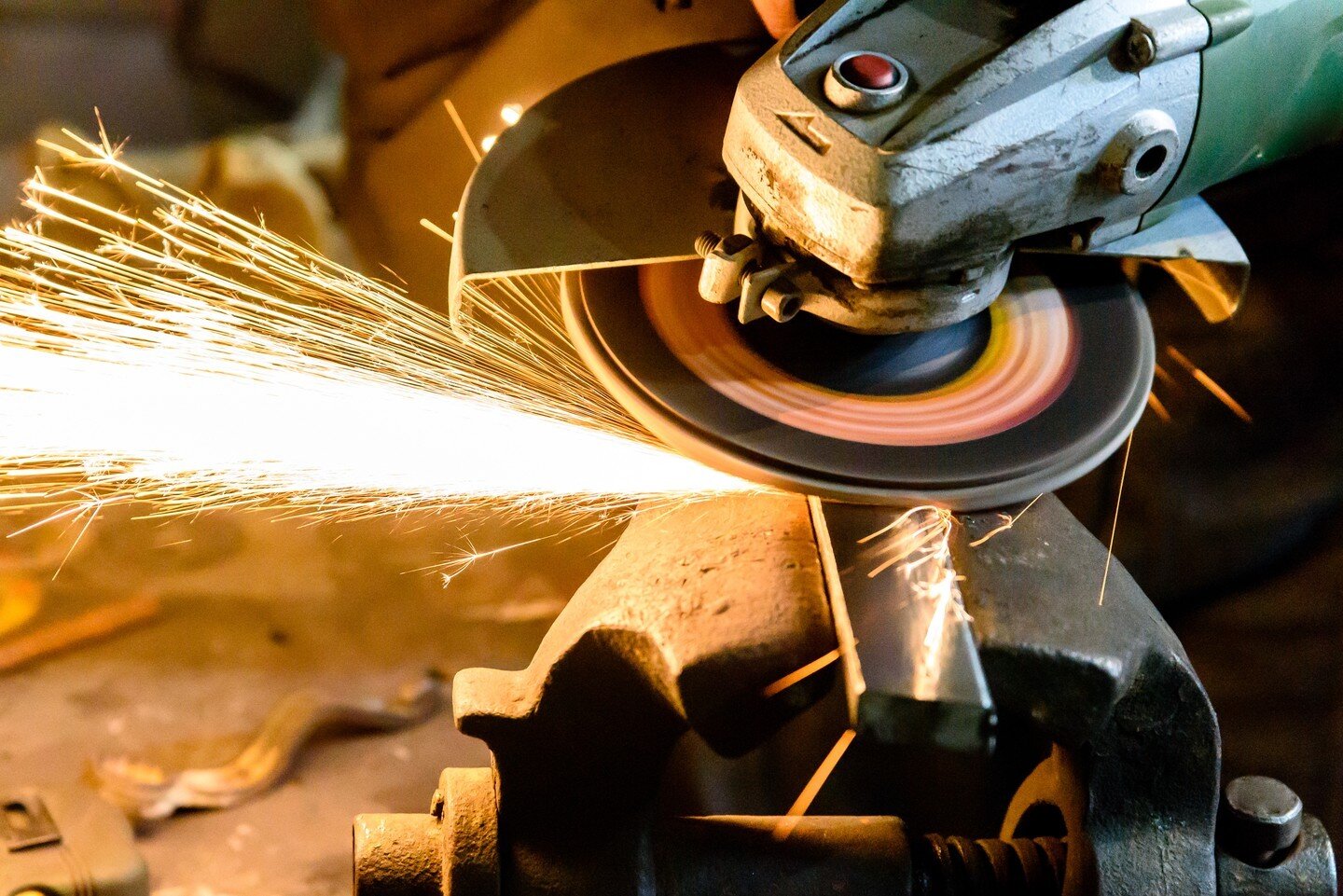 CLASS TODAY 5/21 | Membership NOT REQUIRED
Register:https://www.maker-works.com/current-classes

Metal Shop: Metal Abrasives
2:30 PM
