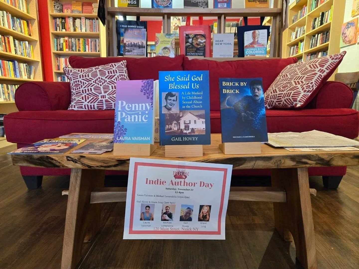 It's very cool &amp; surreal to see my book set up in a bookstore, a local one at that for my book signing event for Penny Panic. 

As I'm in the middle of writing the second part of this series, it doesn't hurt to promote the first book of it. 

Com