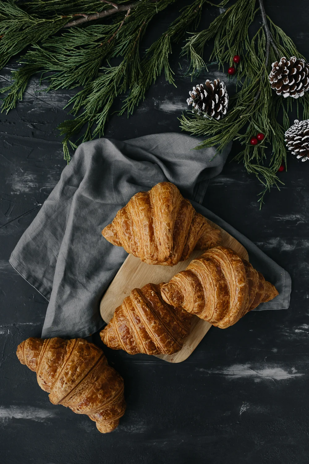 CHRISTMAS-CROISSANT-1.JPG