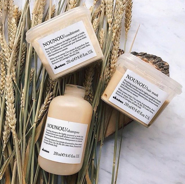 NOUNOU Shampoo- Shampoo for bleached, permed or relaxed hair. The rich formula gently cleanses treated hair, giving it deep nourishment, hydration and restoring its natural softness.NOUNOU Conditioner- Conditioner for bleached, permed or relaxed hai…