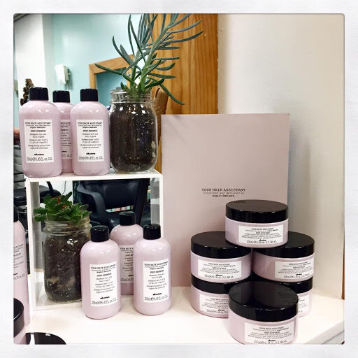 YOUR HAIR ASSISTANTPrep Shampoo- Shampoo for pre-styling prep, suitable for all hair types. Hydrating and nourishing, Your Hair Assistant Prep Shampoo gently cleans hair, removes styling residue and leaves it feeling soft and light.Prep Rick Balm- P…