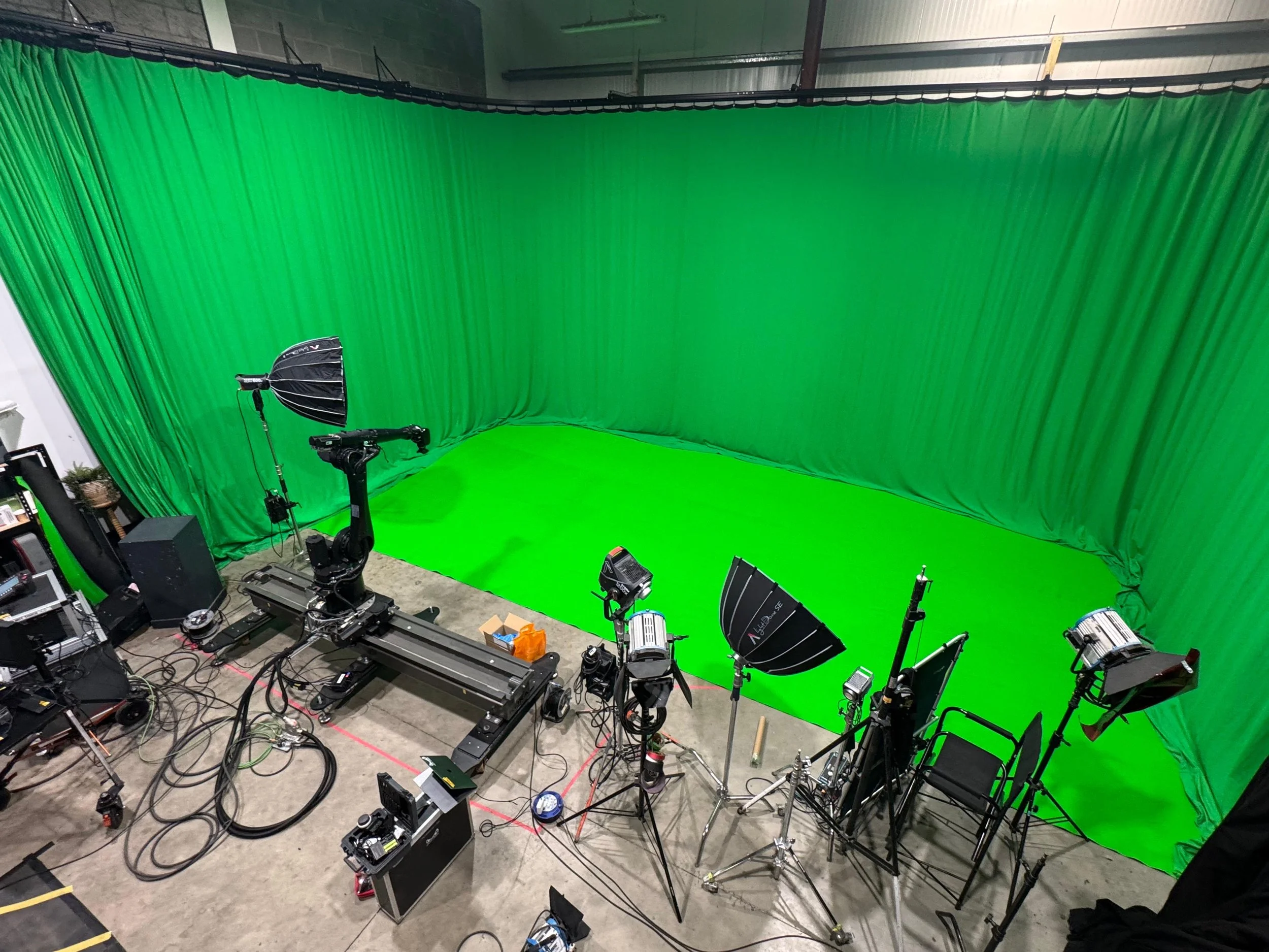 Green drape & Flooring.jpeg