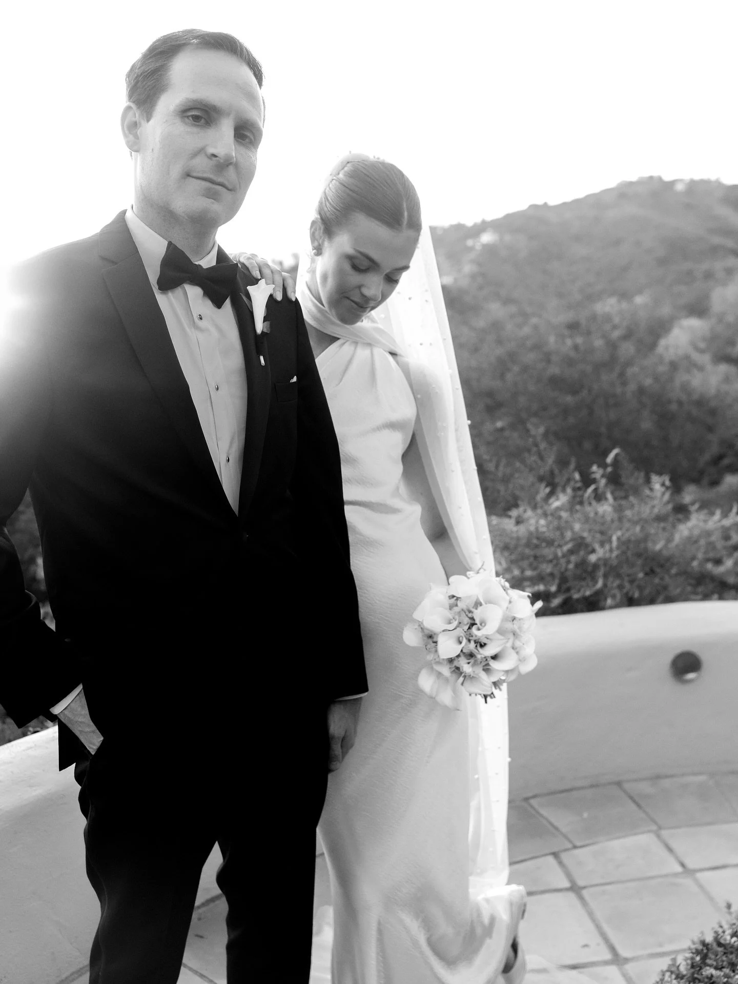 A timeless, joyful + refined estate wedding for The Olsons. 

Captured | @izziecervantesphotography 
Planning &amp; Design | @kbeventssb 
Beauty | @samarabeautysb 
Florals | @tangledlotus 
Rentals | @venturarental @bbjlatavola 
Venue | Villa Verano