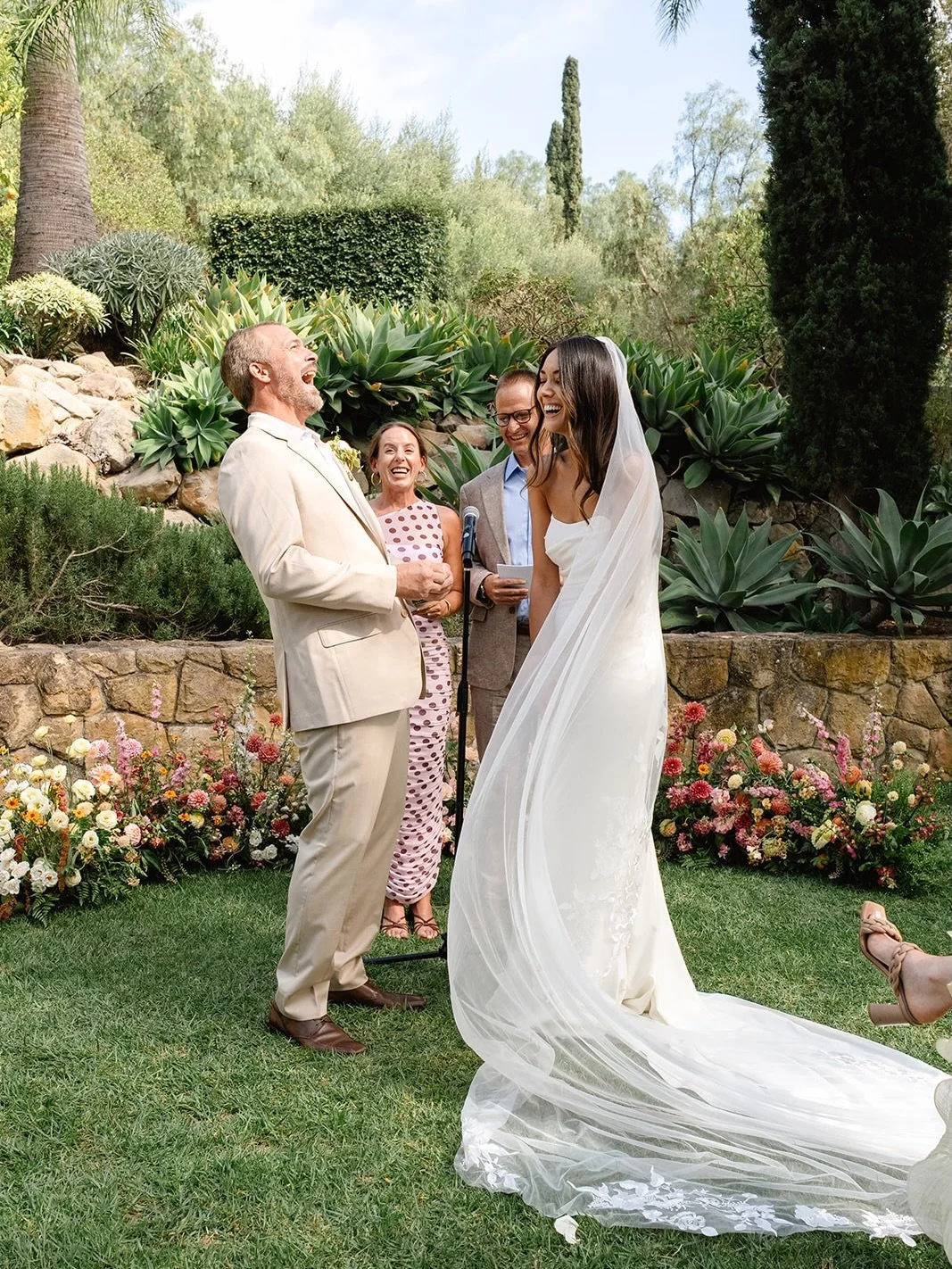 Dreamy, joy-filled, intimate ceremony moments from last August for M + J ✨

@kbeventssb 
@molliecphoto 
@samarabeautysb 
@bestdayeverfloraldesign 
@venturarental 
@bbjlatavola