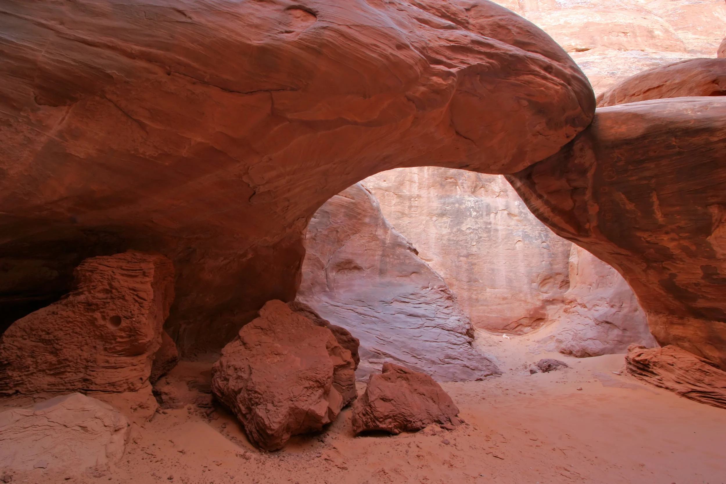 Sand Dune Arch